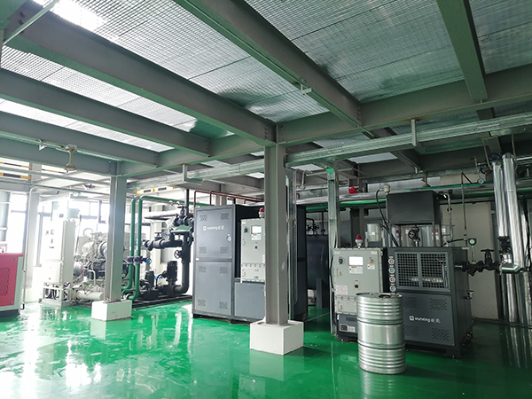高溫電導熱油加熱器，精準控溫黑科技